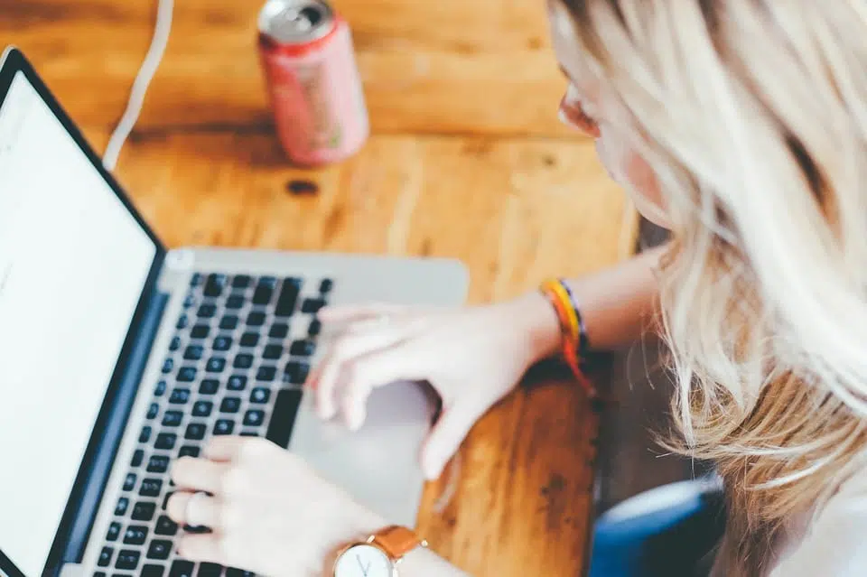 Beesapps Cool Vendor 2019 - Digital Workplace